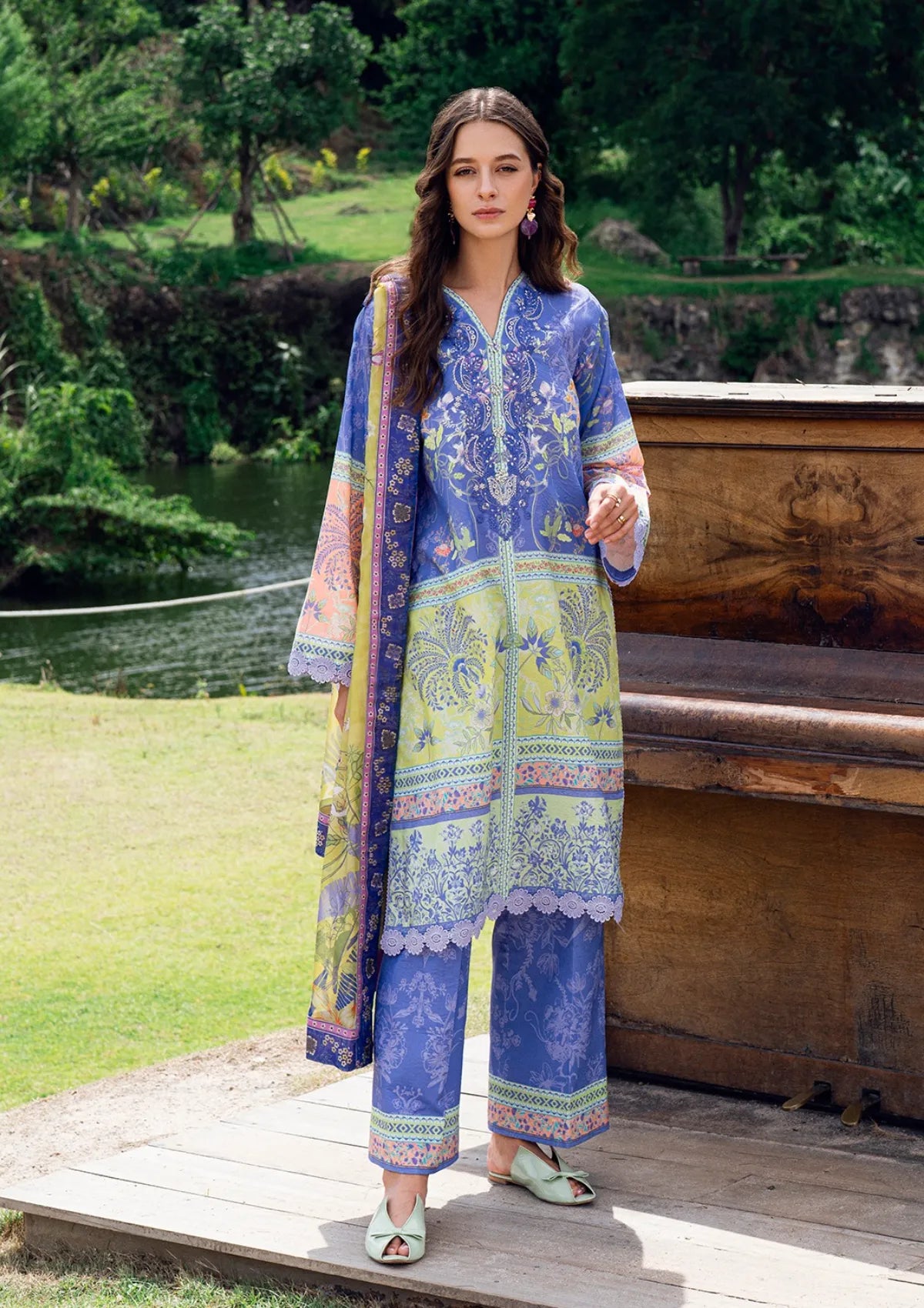 mohsin-saeed-fabrics-affordable-luxury-outfits-for-daily-formal-and-wedding-wear-This-product-is-from-roheenaz-garden-veil-printed-lawn25-d-08a-inky-blcom-is-available-on-Mohsin-saeed-fabrics-website.