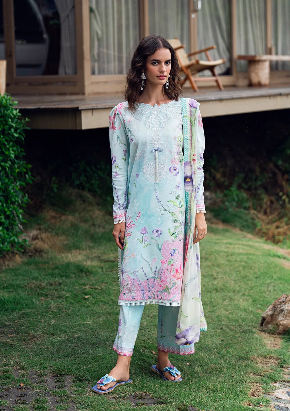 mohsin-saeed-fabrics-affordable-luxury-outfits-for-daily-formal-and-wedding-wear-This-product-is-from-roheenaz-garden-veil-printed-lawn25-d-03a-iwilight-fizz-is-available-on-Mohsin-saeed-fabrics-website.