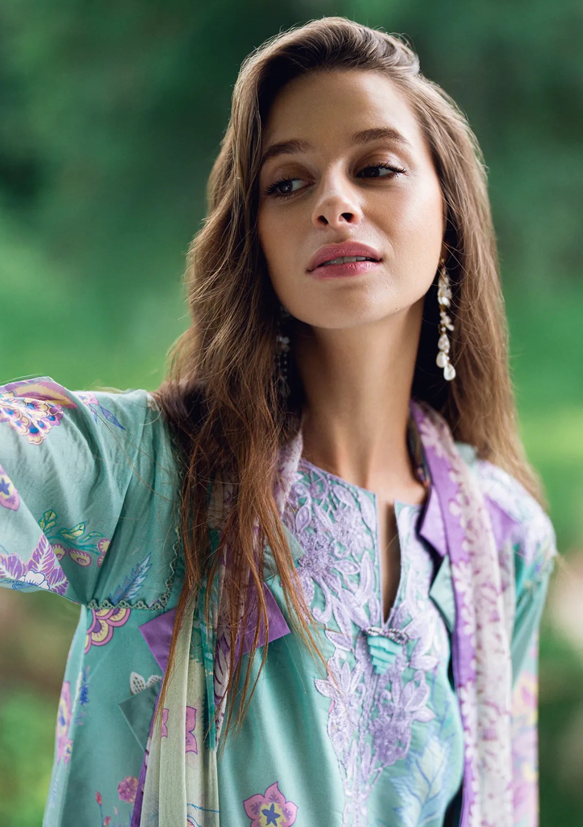 mohsin-saeed-fabrics-affordable-luxury-outfits-for-daily-formal-and-wedding-wear-This-product-is-from-roheenaz-garden-veil-printed-lawn25-d-02a-jazmine-haze-is-available-on-Mohsin-saeed-fabrics-website.