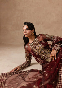 mohsin-saeed-fabrics-designer-daily-wear-formal-and-wedding-suits-within-budget-This-product-is-from-imran-ramzan-cherie25-ruby-dream-is-available-on-Mohsin-saeed-fabrics-website.