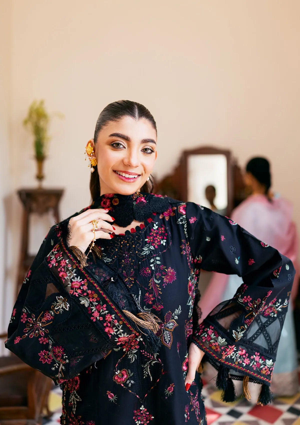Shagna Dilras Luxury Lawn'26 SL-04 SIYAAH