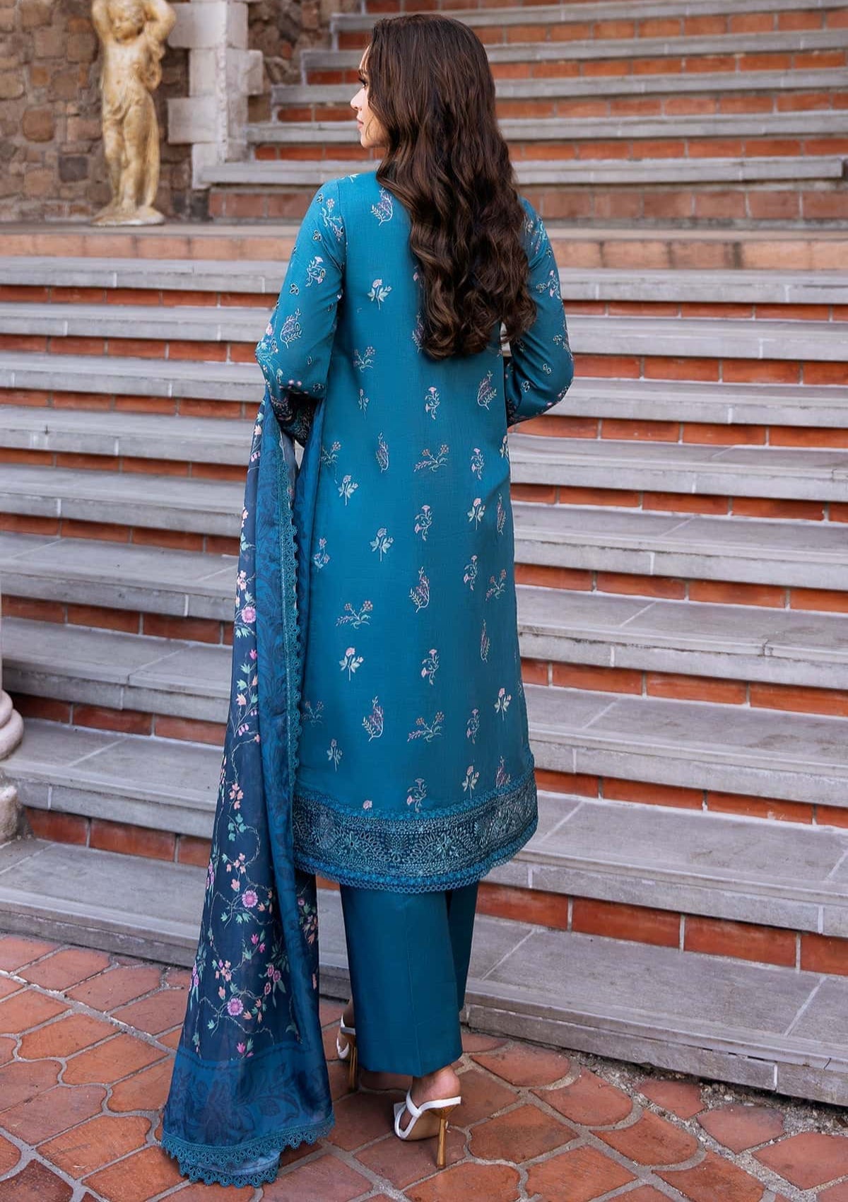 mohsin-saeed-fabrics-luxury-fashion-collection-daily-wear-wedding-and-formal-in-budget-This-product-is-from-afrozeh-damask-the-holiday-edit25-rosheen-b-is-available-on-Mohsin-saeed-fabrics-website.