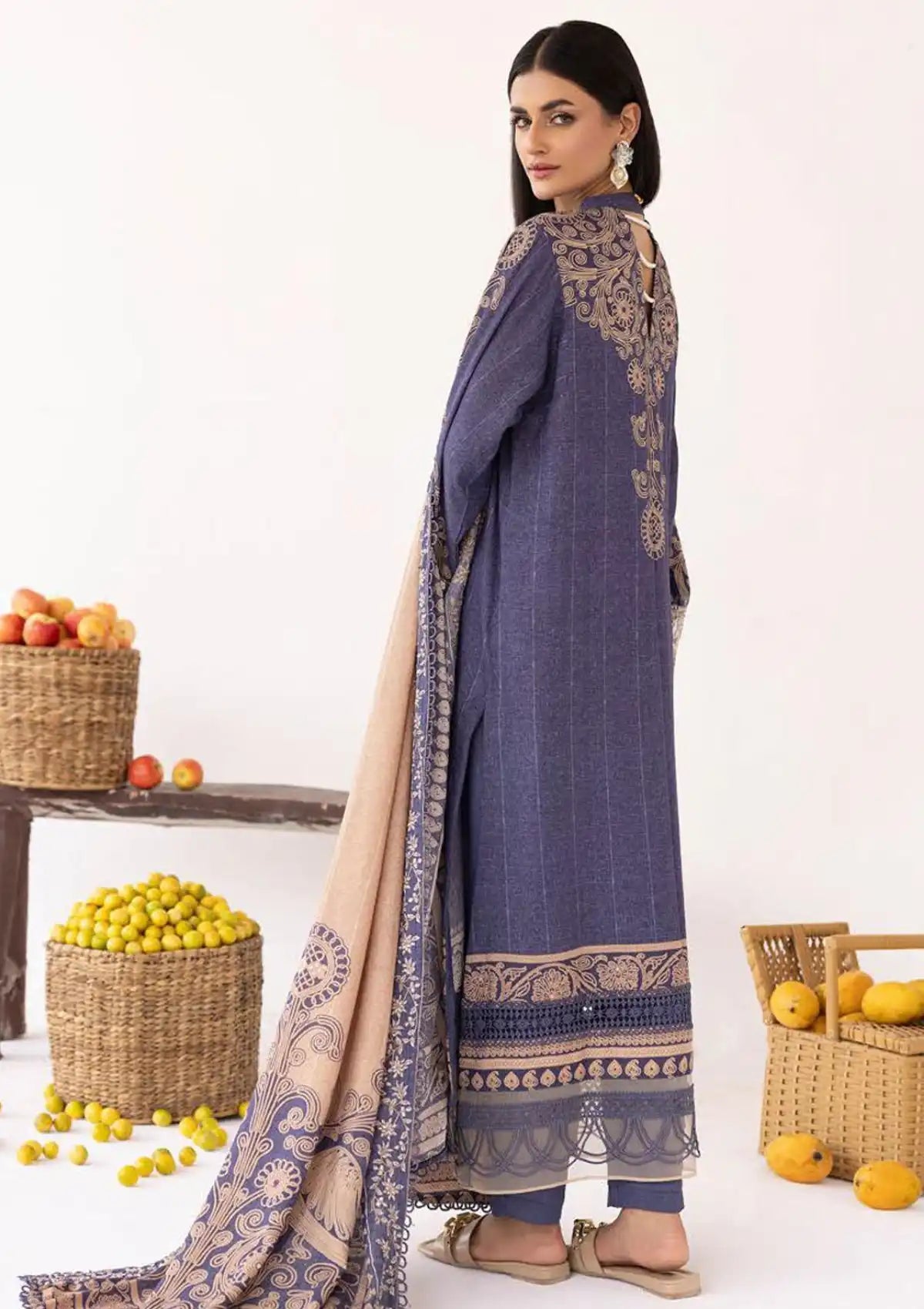 Lala Vintage Emb Karandi'23 LW-072 Meas - Mohsin Saeed Fabrics