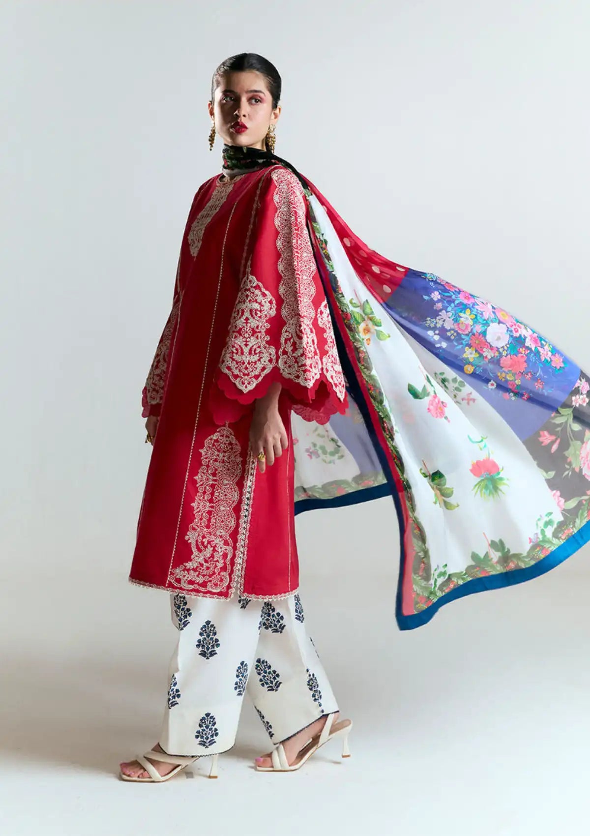 mohsin-saeed-fabrics-designer-daily-wear-formal-and-wedding-suits-within-budget-This-product-is-from-jugnu-by-hussain-rehar-summer-lawn25-d-09-ahiti-is-available-on-Mohsin-saeed-fabrics-website.