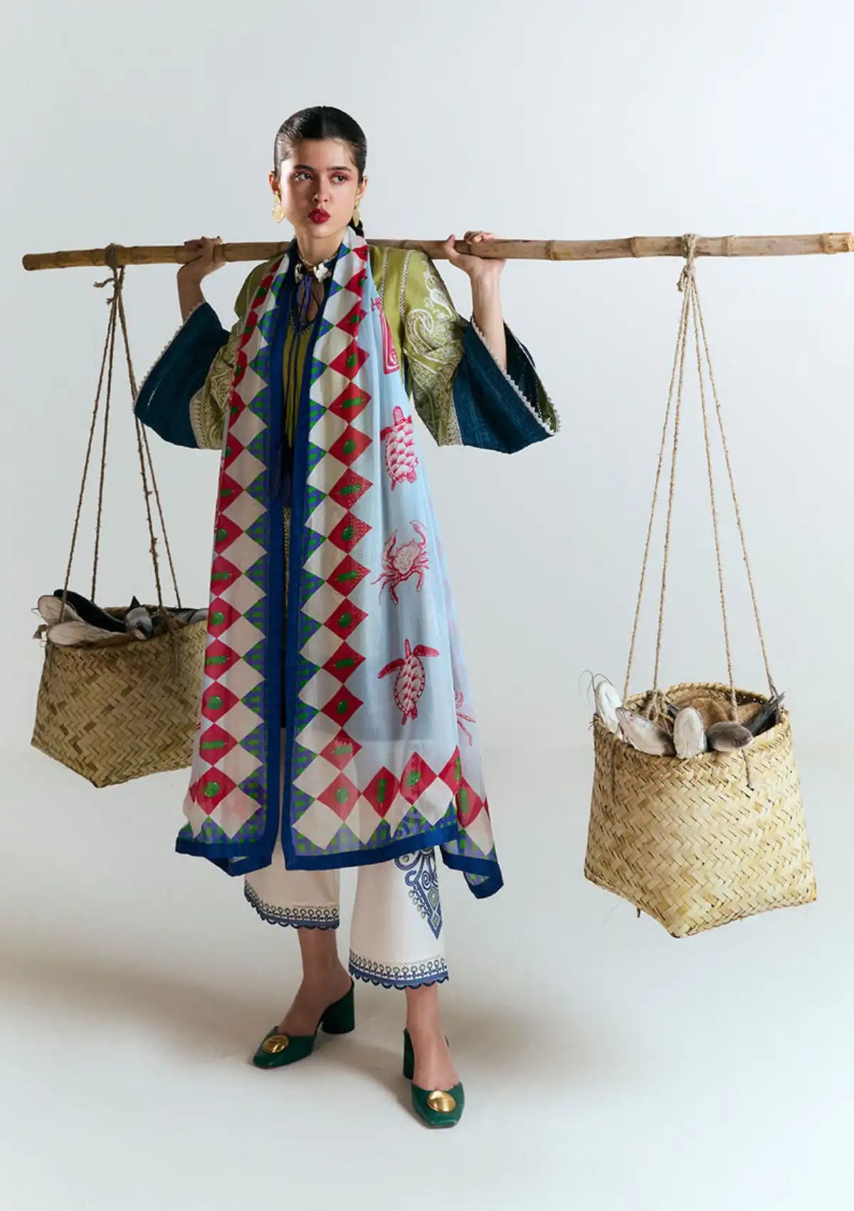 mohsin-saeed-fabrics-designer-daily-wear-formal-and-wedding-suits-within-budget-This-product-is-from-jugnu-by-hussain-rehar-summer-lawn25-d-06-bia-is-available-on-Mohsin-saeed-fabrics-website.