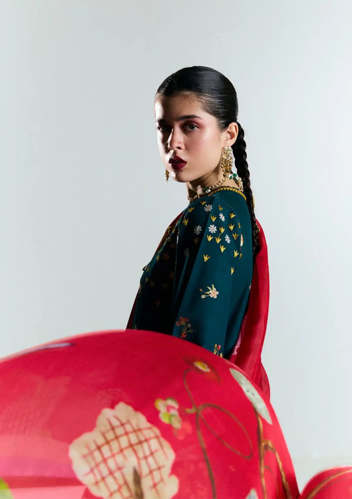 mohsin-saeed-fabrics-designer-daily-wear-formal-and-wedding-suits-within-budget-This-product-is-from-jugnu-by-hussain-rehar-summer-lawn25-d-08-anara-is-available-on-Mohsin-saeed-fabrics-website.
