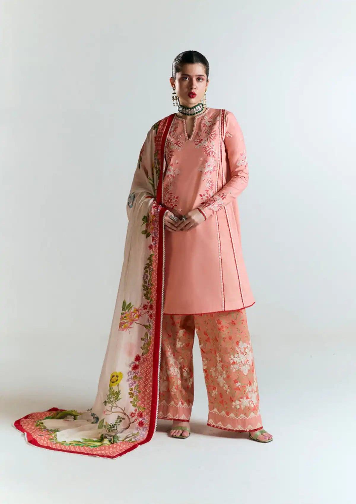 mohsin-saeed-fabrics-designer-daily-wear-formal-and-wedding-suits-within-budget-This-product-is-from-jugnu-by-hussain-rehar-summer-lawn25-d-10-b-har-is-available-on-Mohsin-saeed-fabrics-website.