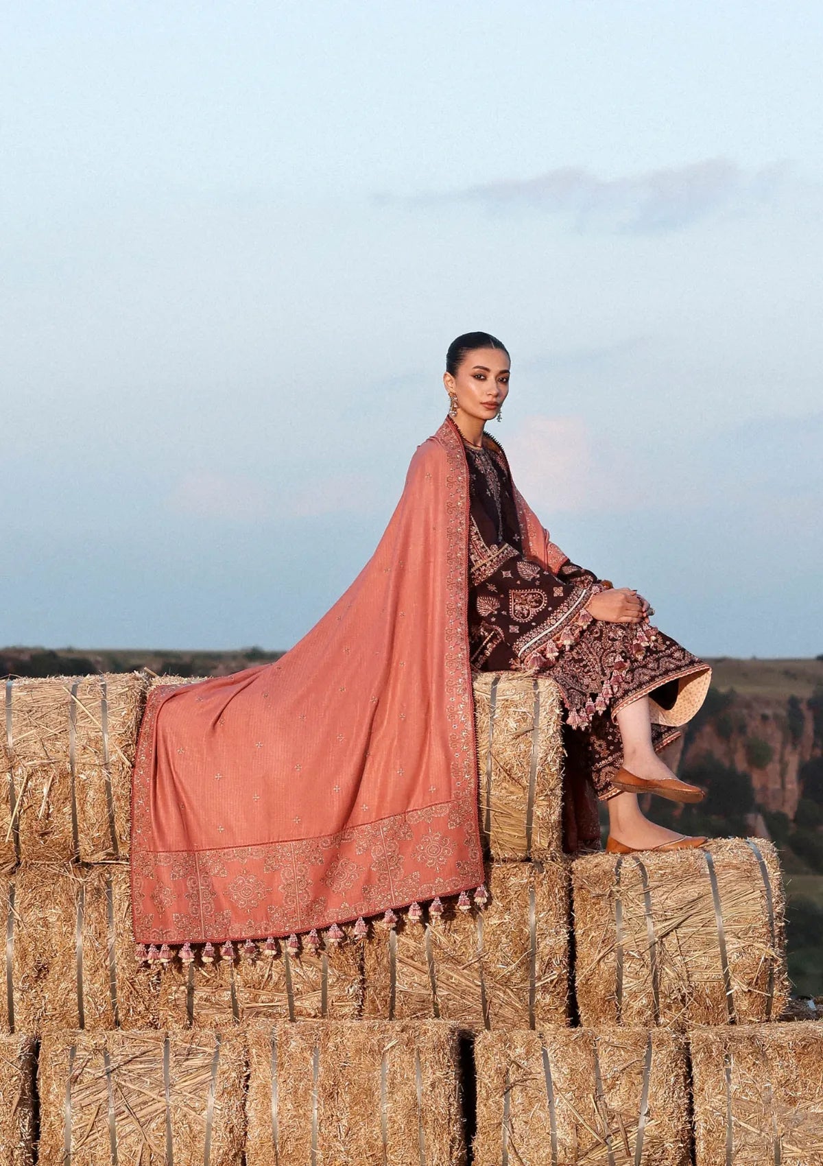 Hussain Rehar Khaddar'25 - Nazneen