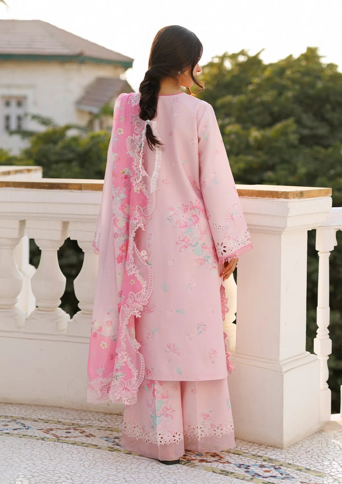 Afrozeh Summer Together'26 -Amoura