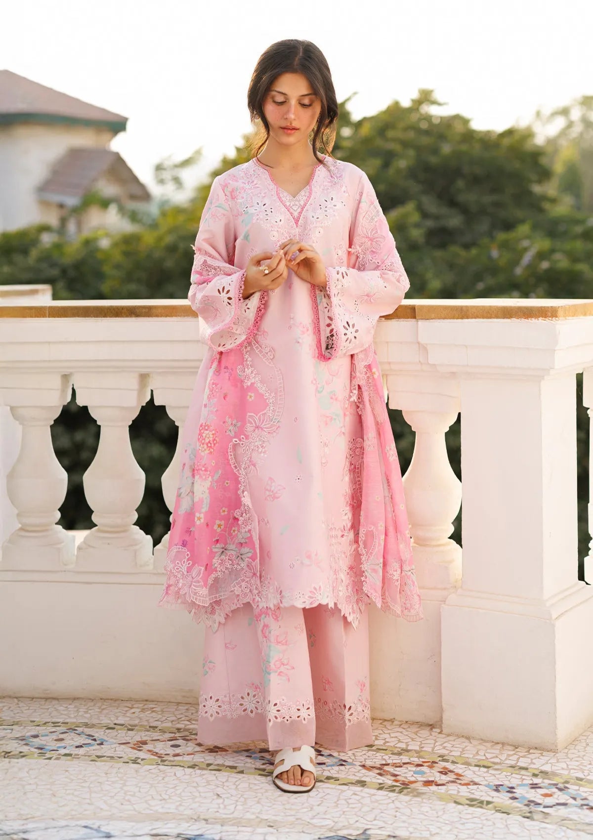 Afrozeh Summer Together'26 -Amoura