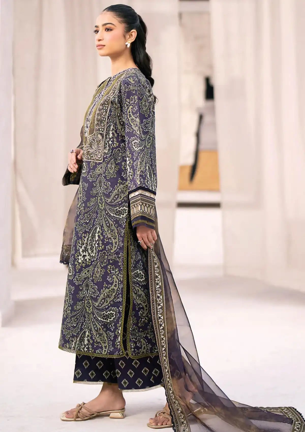 Xenia Summer Soiree Lawn'24 ZE-02 CHAKIR - Mohsin Saeed Fabrics
