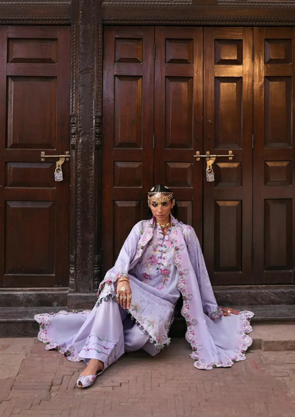 mohsin-saeed-fabrics-affordable-luxury-outfits-for-daily-formal-and-wedding-wear-This-product-is-from-zaha-festive-lawn25-d-07-is-available-on-Mohsin-saeed-fabrics-website.