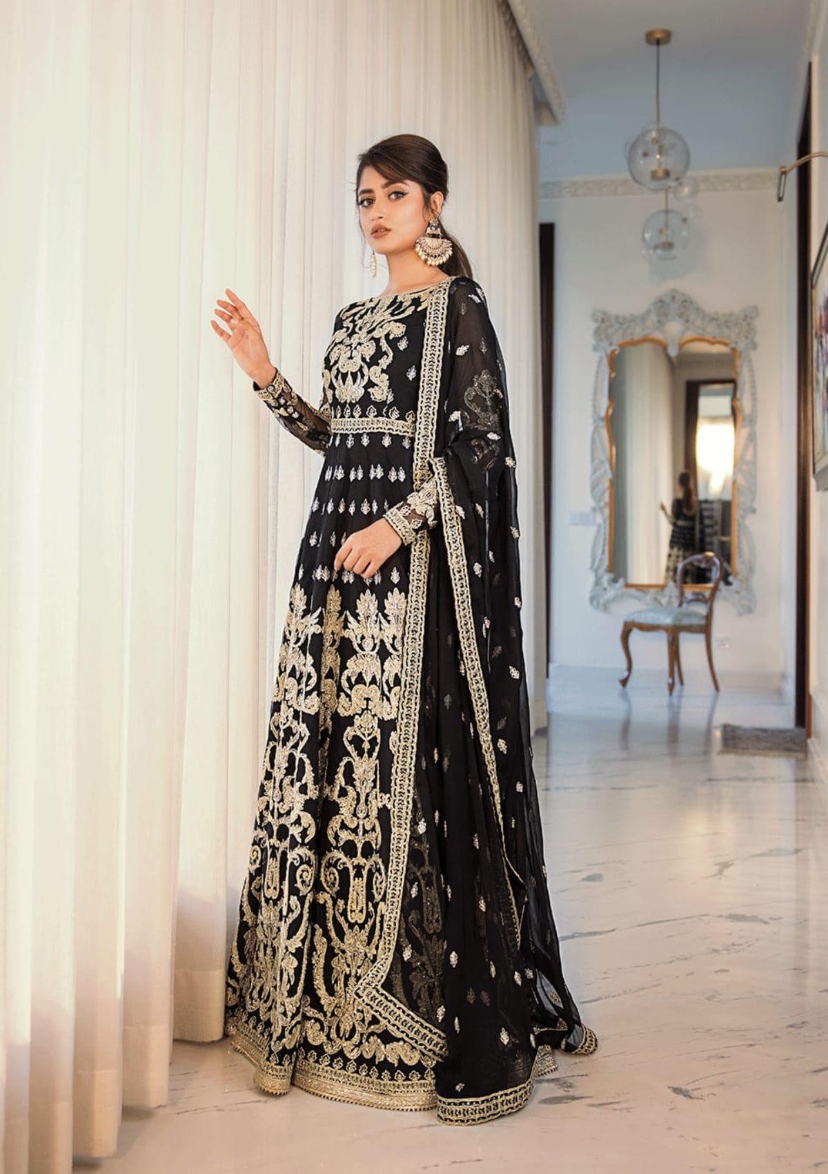 Asim Jofa Jaan-e-Ada Sajal Edit'22 AJSE-03 is available at Mohsin Saeed Fabrics free shipping available worldwide. Shop All the top women clothing brands online such as Freesia, Maria b, Zara Shahjahan, Asim Jofa, Zaha, Elan, Crimson, Sobia Nazir, Maryam n Maria, Hussain Rehar and Marjjan