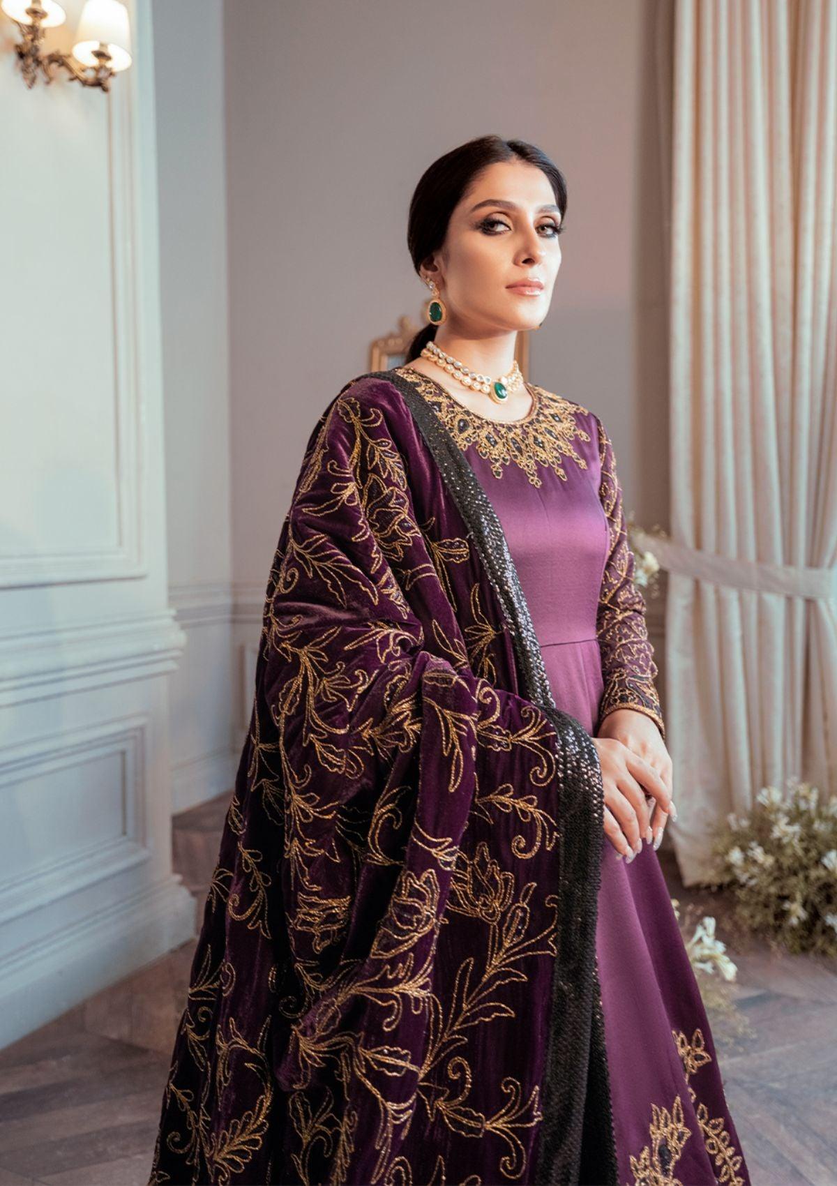 Asim-Jofa-is-leading-brand-which-is-Dealing-with-all-the-ranges-Mohsin-Saeed-Fabrics-is-emerging-trader-in-market-for-online-shopping-which-deals-bridal-dresses-couture,-lawn-and-winter-ranges