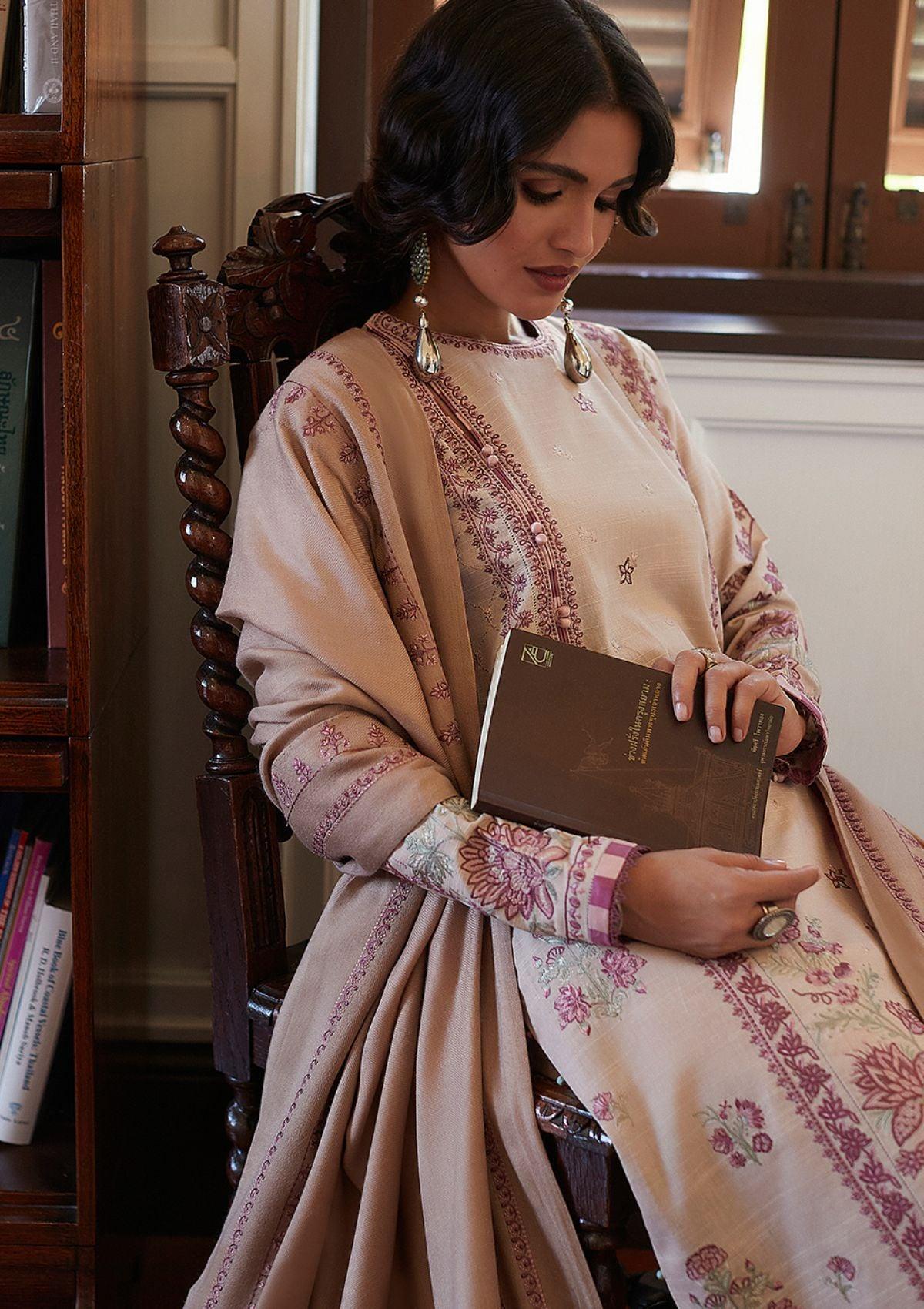 ZAHA Winter'22 ZW-03 (HAYAL) - Mohsin Saeed Fabrics