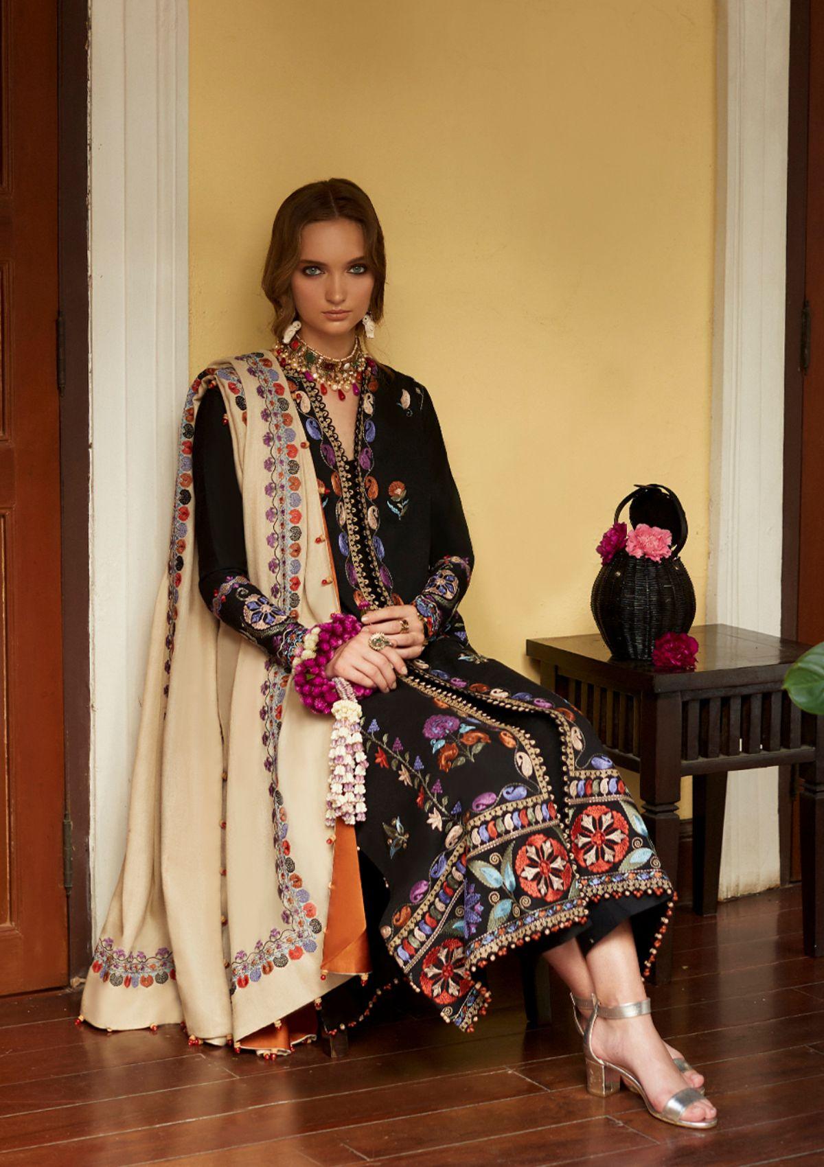 ZAHA Winter'22 ZW-04 (FERAY) - Mohsin Saeed Fabrics