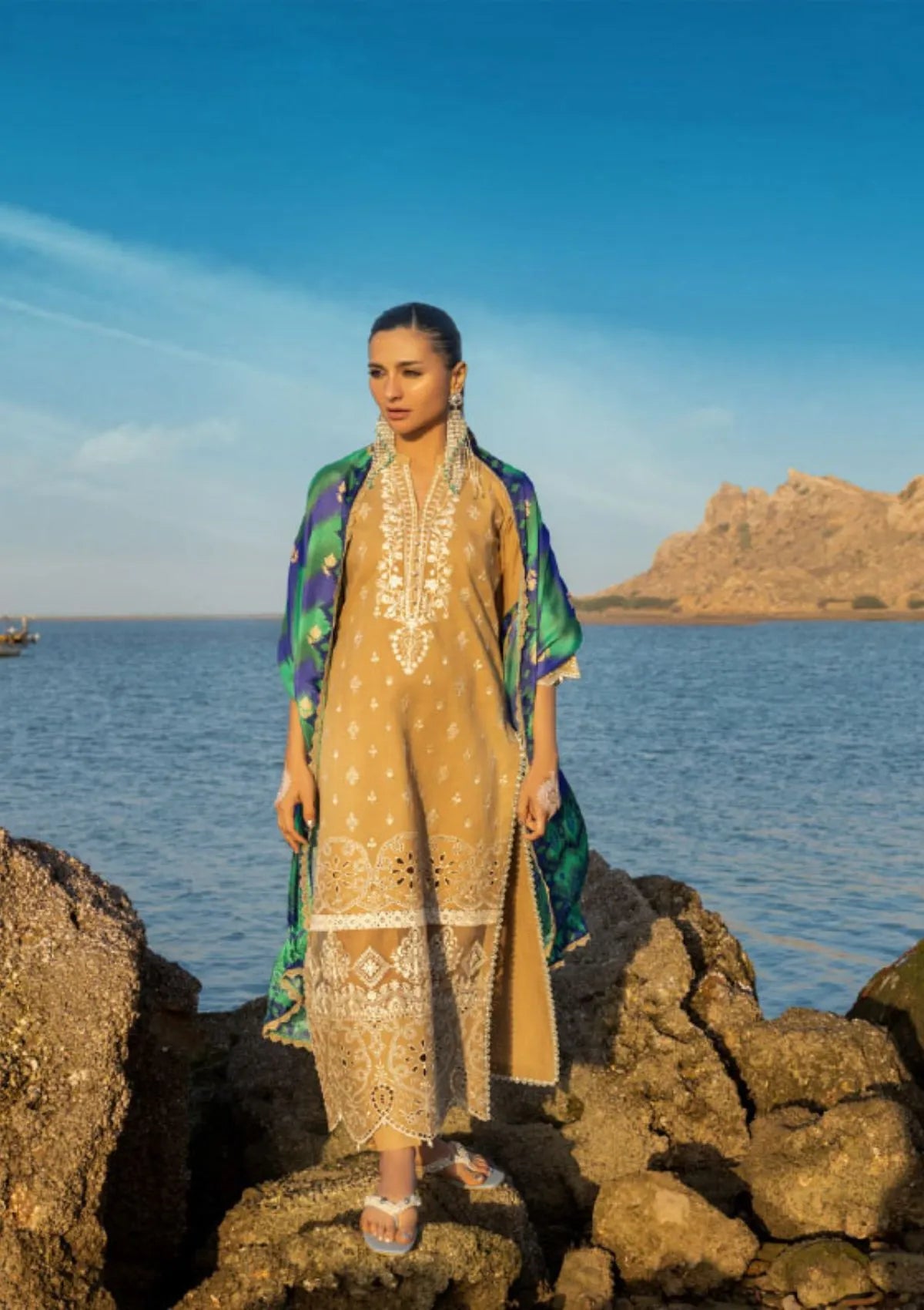 Zainab Chottani Luxury Chikankari'23 ZC-02B - Mohsin Saeed Fabrics