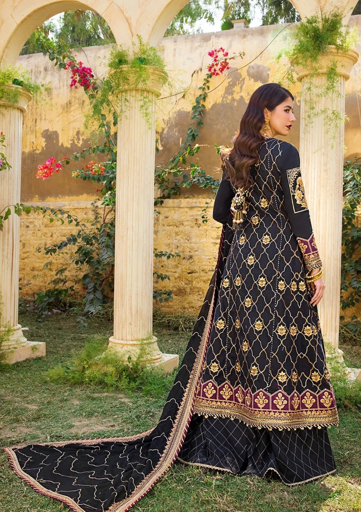 Asim Jofa RUT Eid Luxury Lawn’23 AJLR-29 - Mohsin Saeed Fabrics