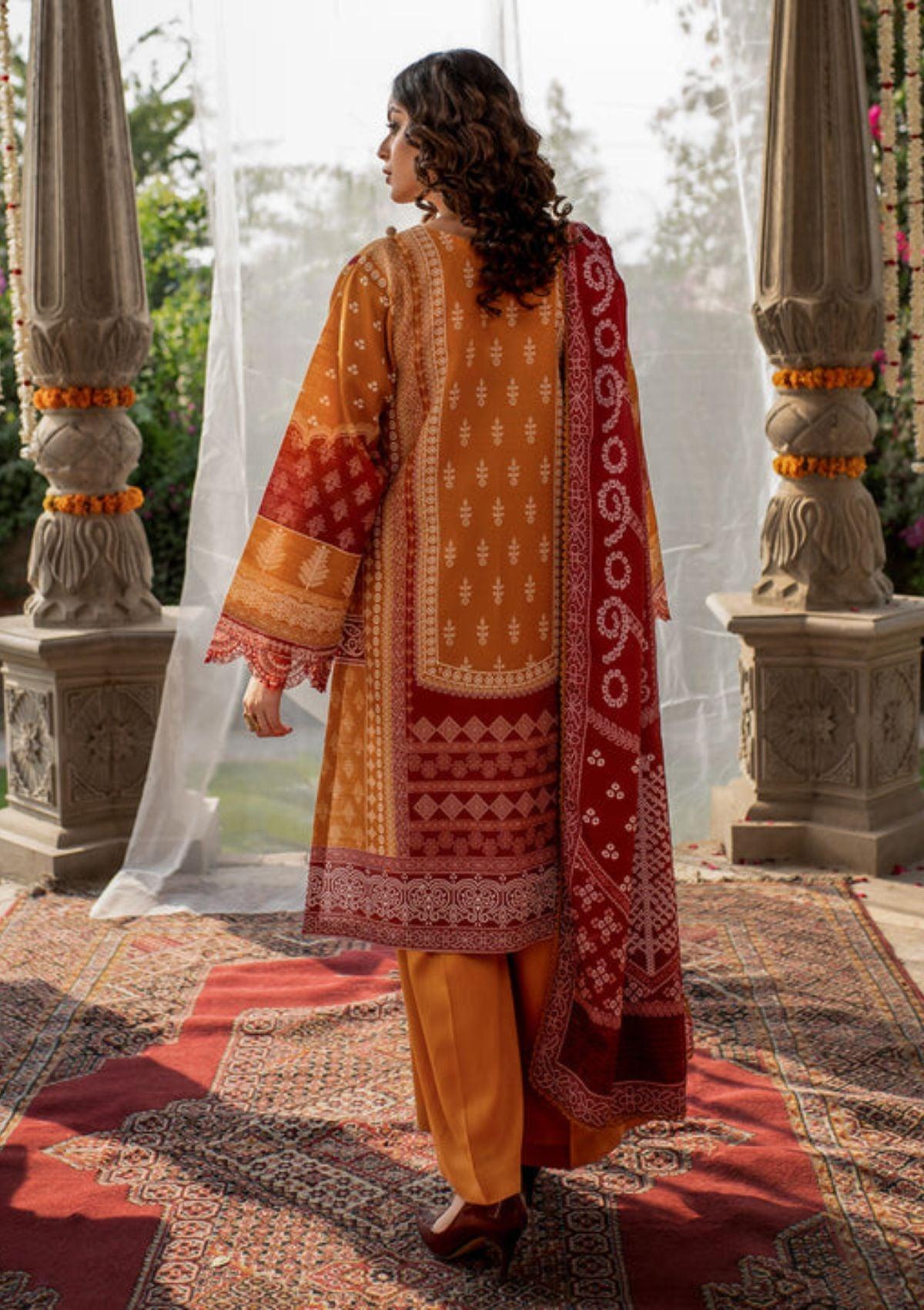 Mohsin-Saeed-Fabrics-is-selling-all-trendy-and-beautiful-dresses