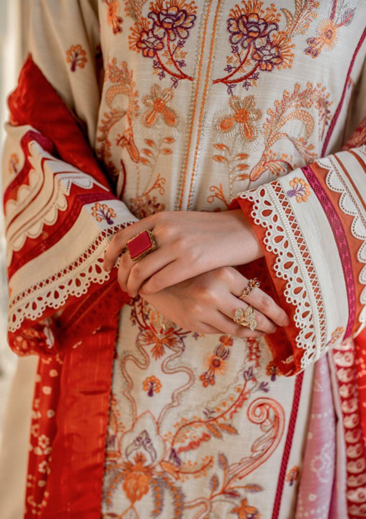 Mohsin-Saeed-Fabrics-is-selling-all-trendy-and-beautiful-dresses
