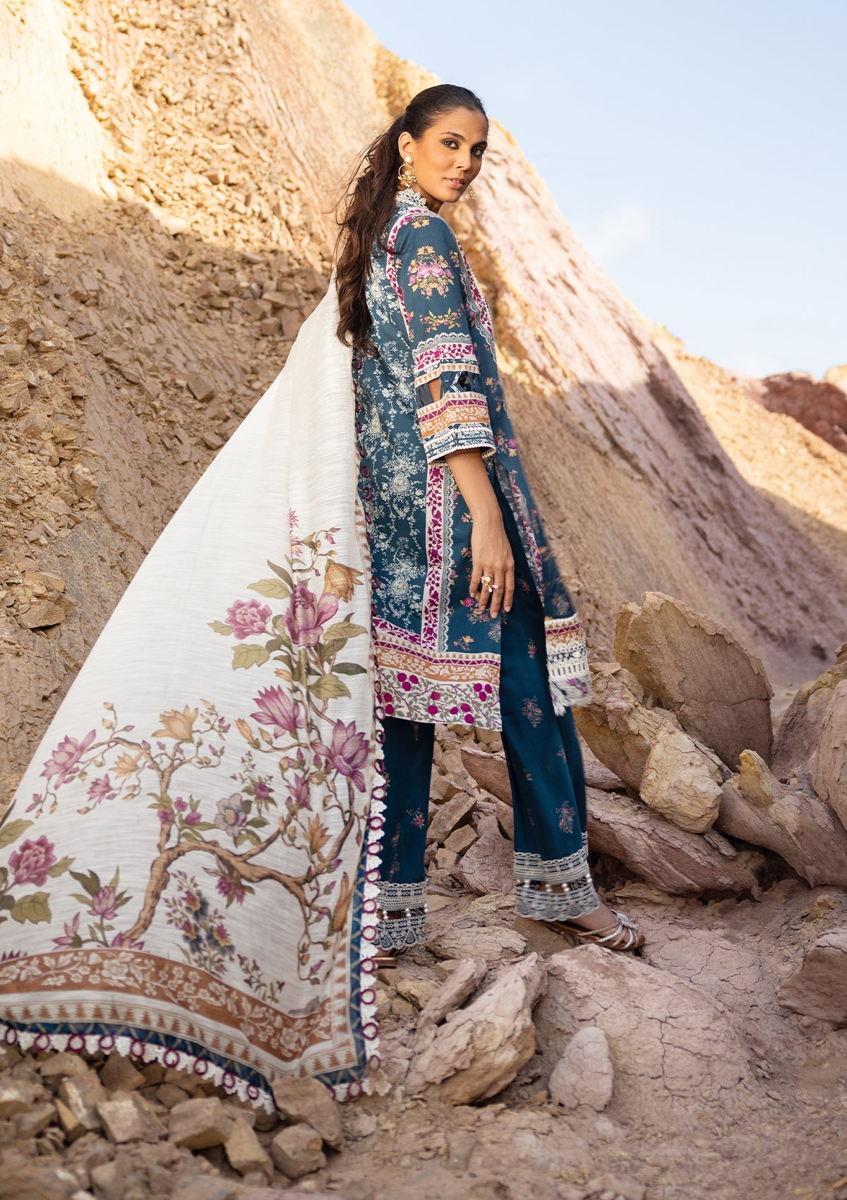 Elaf Signature Lawn'23 ESC-07A ZOE - Mohsin Saeed Fabrics