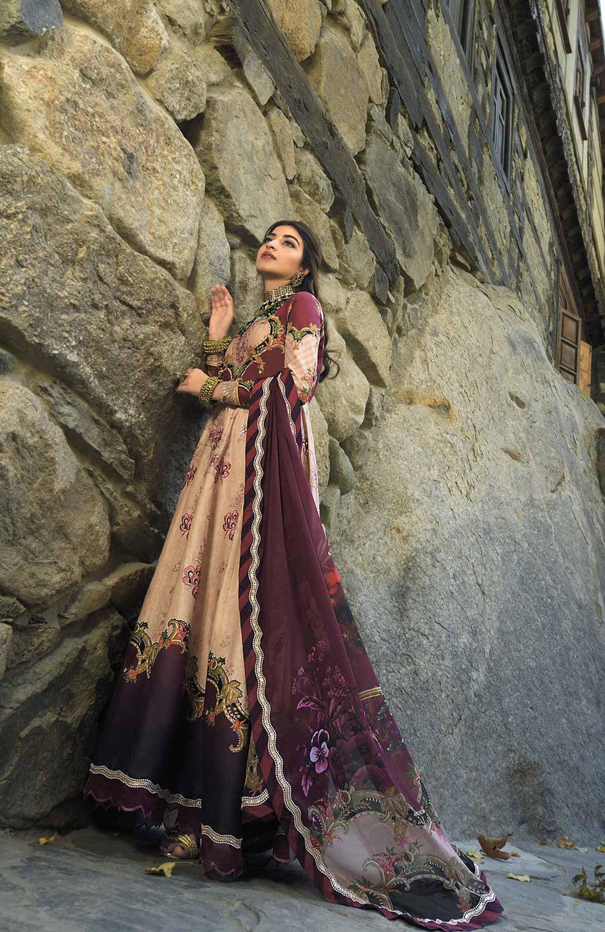 Asim-Jofa-is-leading-brand-which-is-Dealing-with-all-the-ranges-Mohsin-Saeed-Fabrics-is-emerging-trader-in-market-for-online-shopping-which-deals-bridal-dresses-couture,-lawn-and-winter-ranges