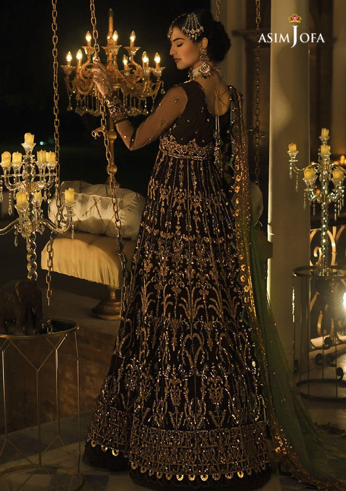 Asim-Jofa-is-leading-brand-which-is-Dealing-with-all-the-ranges-Mohsin-Saeed-Fabrics-is-emerging-trader-in-market-for-online-shopping-which-deals-bridal-dresses-couture,-lawn-and-winter-ranges