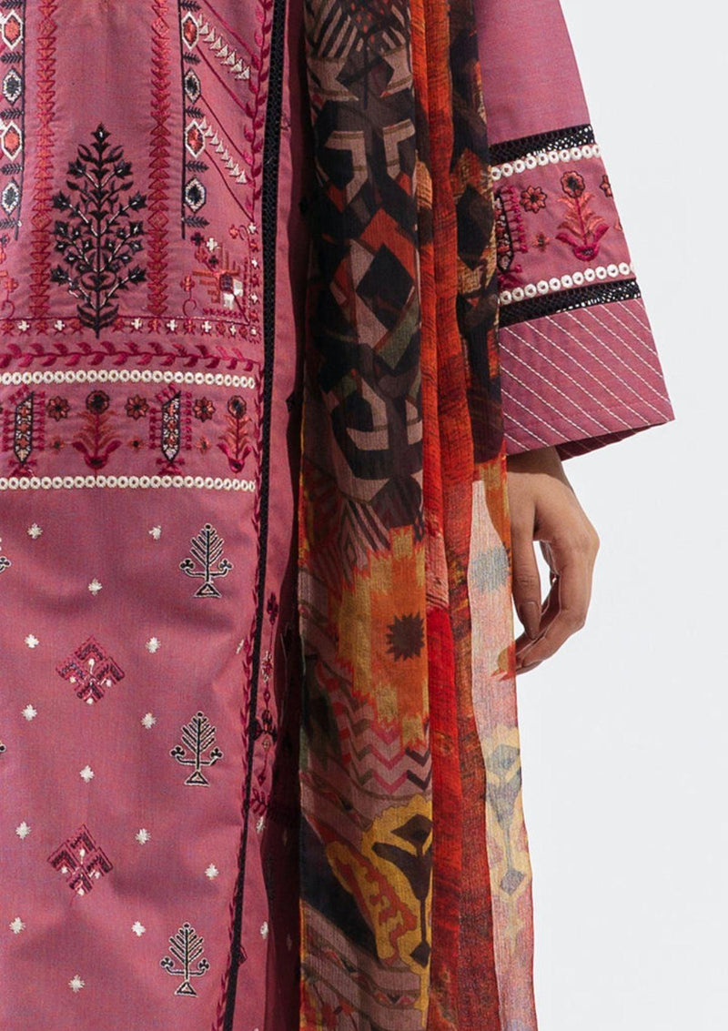 Beechtree A/Winter'22 Vol-01 U-83 is available at Mohsin Saeed Fabrics online shop All the top women brands in pakistan such as Freesia, Maria b, Zara Shahjahan, Asim Jofa, Zaha, Elan, Crimson, Sobia Nazir, Maryam n Maria, Hussain Rehar, Marjjan,