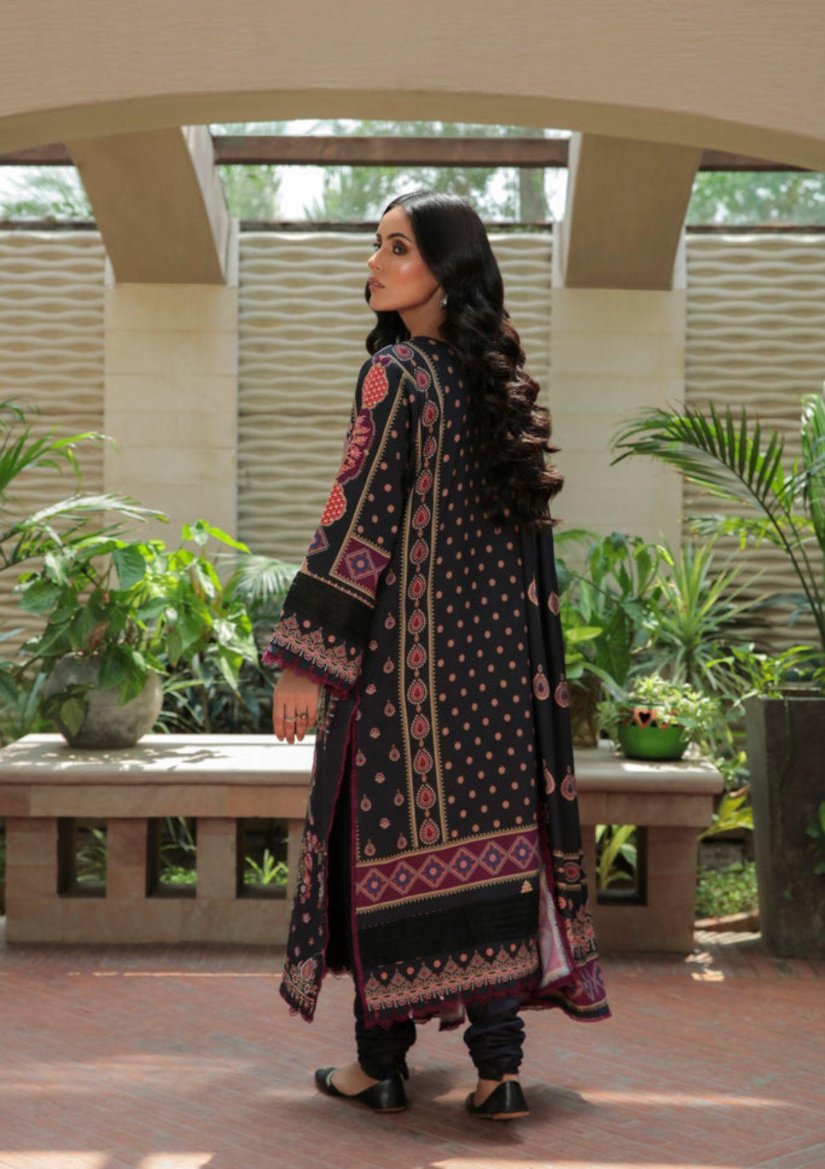 Aabyaan-Miraal-Emb-Linen-Embroidered-Dress-is-available-at-Mohsin-Saeed-Fabrics-Online-Shopping--