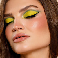 DIVA Collection - Eyeshadow palette + Blush & Highlighter palette - Mohsin Saeed Fabrics