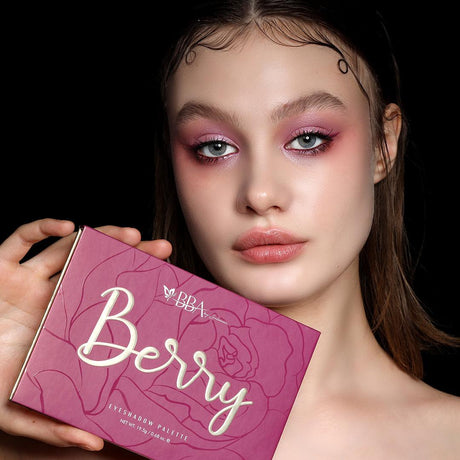 BERRY EYESHADOW PALETTE - Mohsin Saeed Fabrics