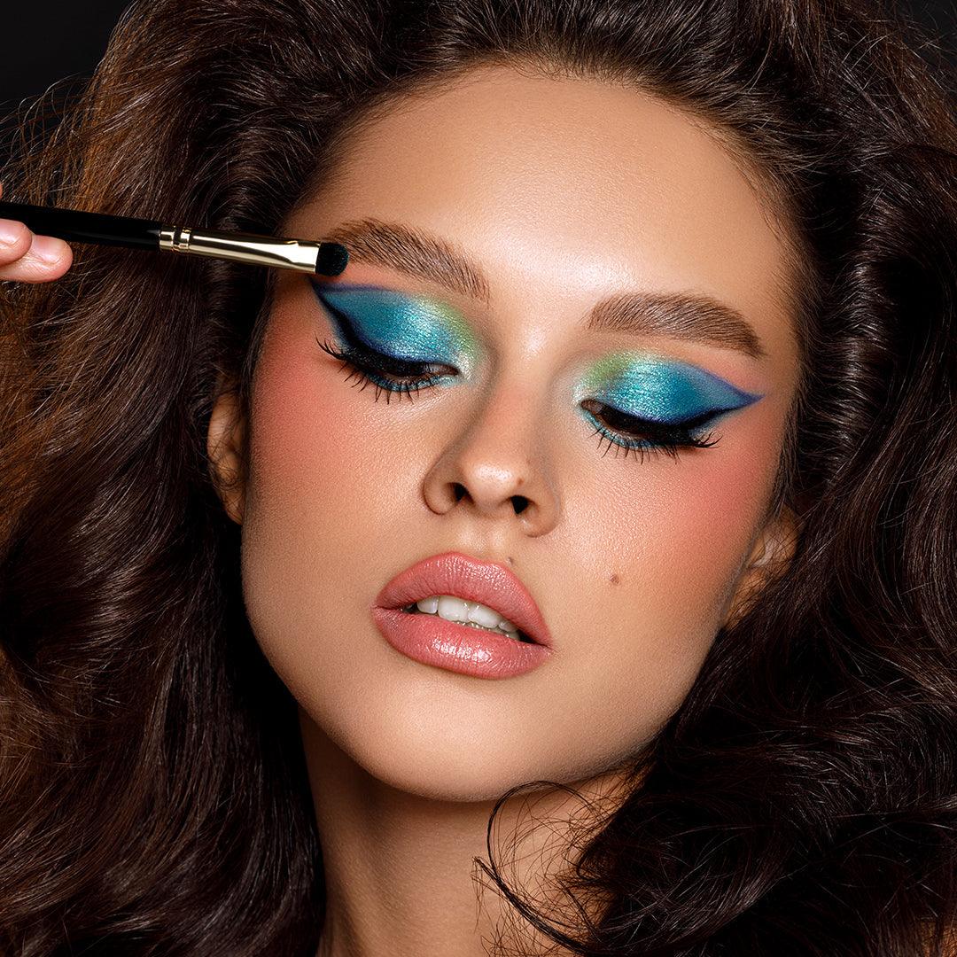 DIVA Collection - Eyeshadow palette + Blush & Highlighter palette - Mohsin Saeed Fabrics