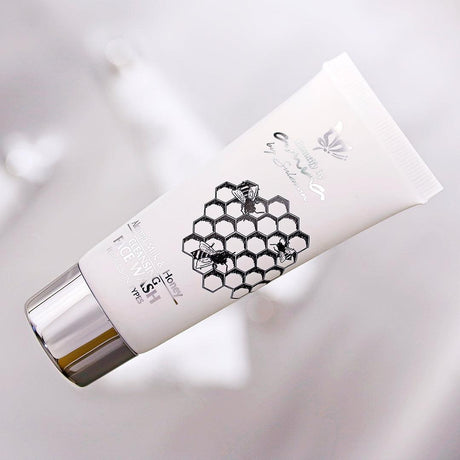 Almond Milk & Honey CLEANSING FACE WASH ( FOR ALL SKIN TYPES) - Mohsin Saeed Fabrics