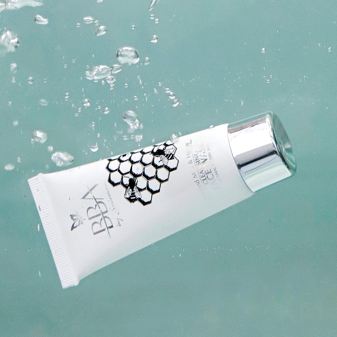 Almond Milk & Honey CLEANSING FACE WASH ( FOR ALL SKIN TYPES) - Mohsin Saeed Fabrics