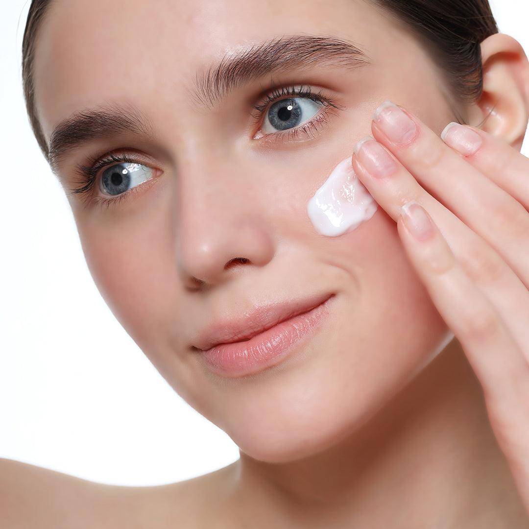 INTENSIVE MOISTURE FACIAL CREAM - Mohsin Saeed Fabrics