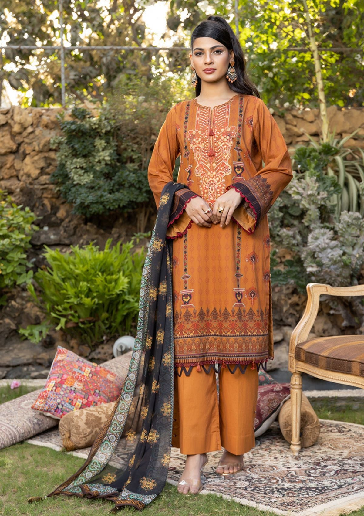 Salitex Zahaa Emb Lawn'23 UT-01 - Mohsin Saeed Fabrics